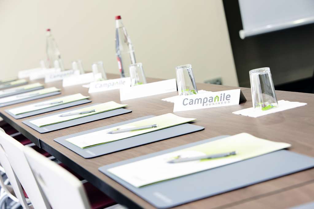 Campanile Saint-Die Faciliteiten foto